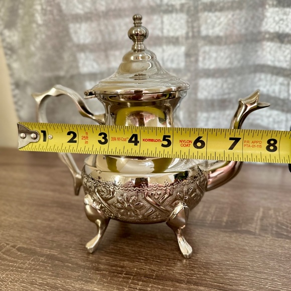 Brand New Moroccan Large Tea Pot Handmade. Silver Made In Morocco Fez. 5 cups - Picture 3 of 9